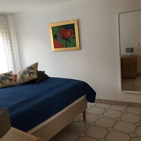 Apartment Ratana *